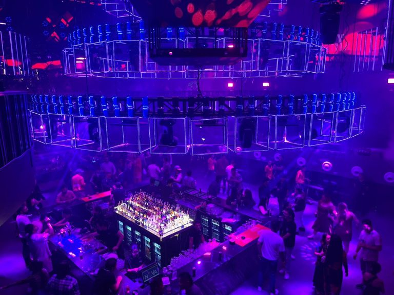 Night Clubbing in Club Nova