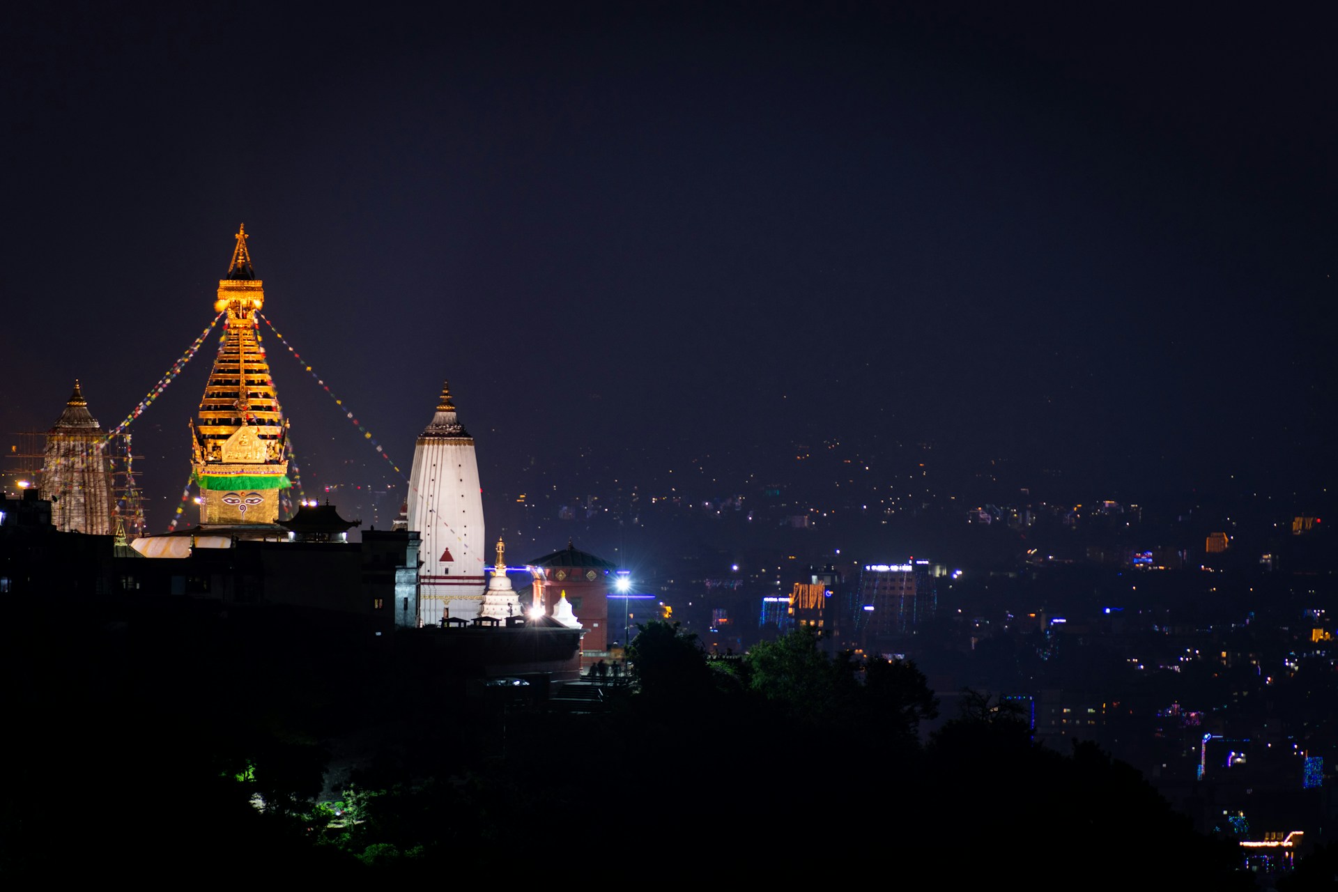 Kathmandu Nightlife for Tourists 2026 | Thamel Guide